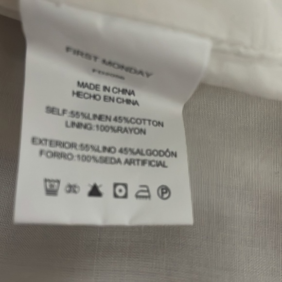 Size Medium - Picture 6 of 6